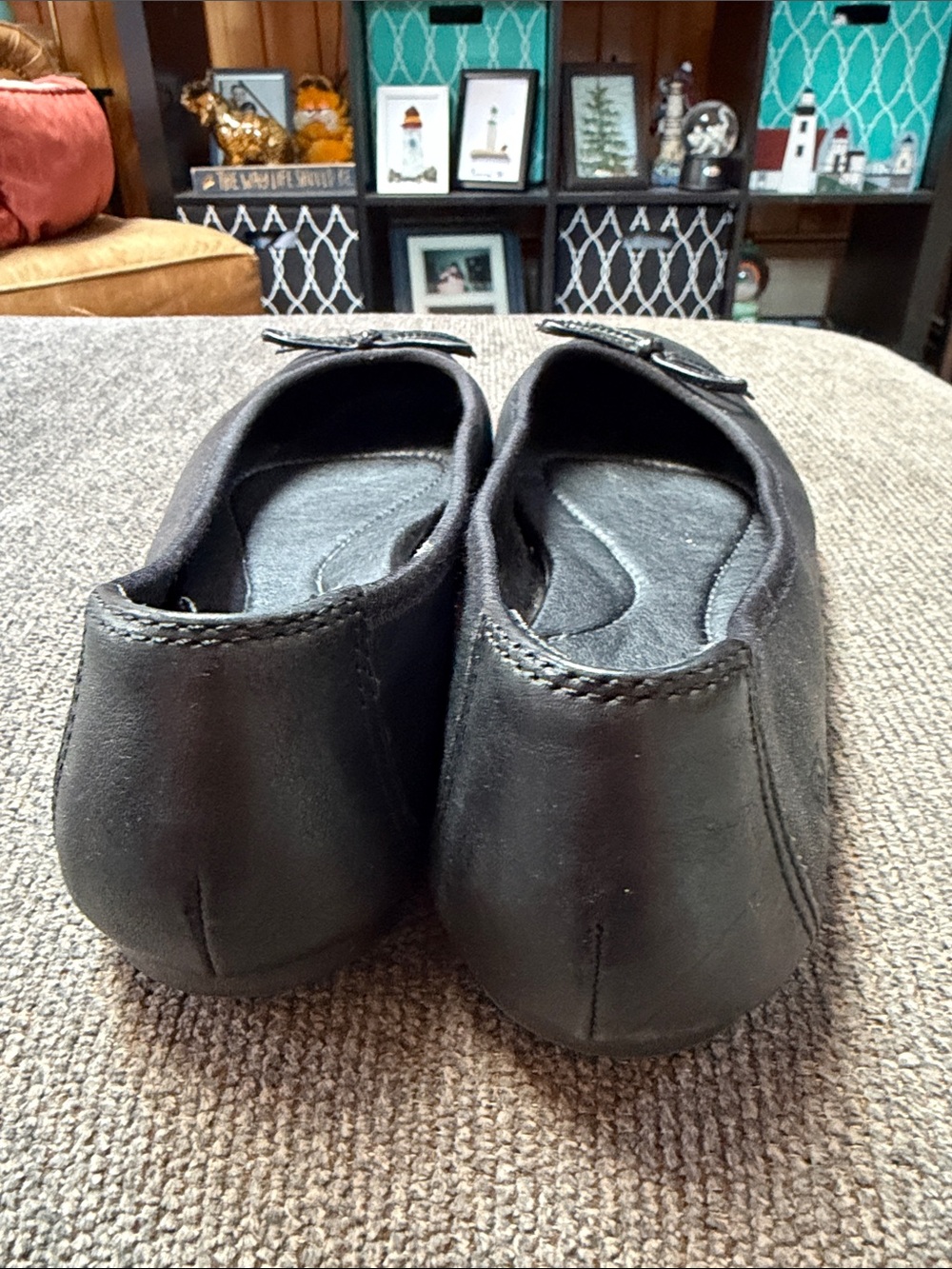 Born Black Ballet Flats with Bow Trim Size 8 - Picture 3 of 7